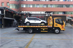 站前汽车紧急补胎换胎救援