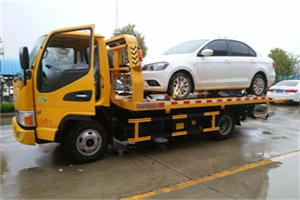 站前附近拖车救援24小时服务热线